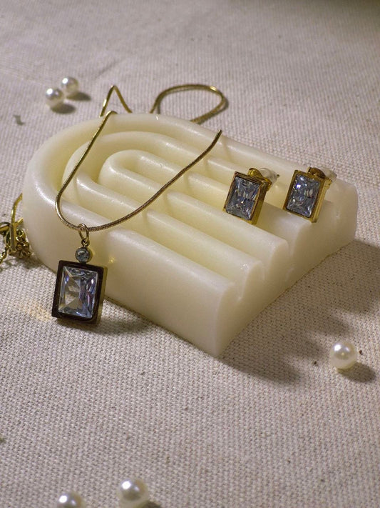 Shiny Stone Earrings & Chain Set