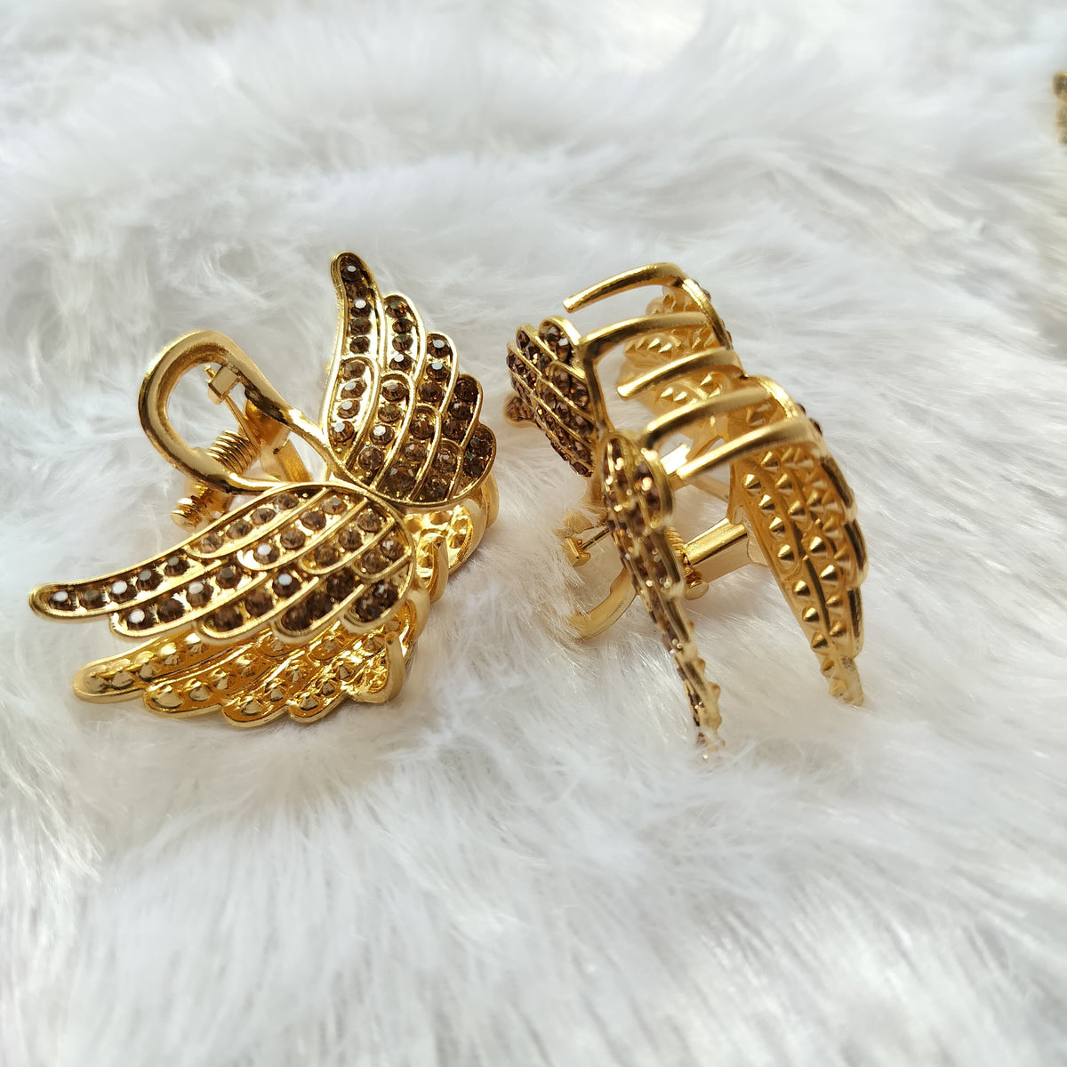 Claw Butterfly Color Studs
