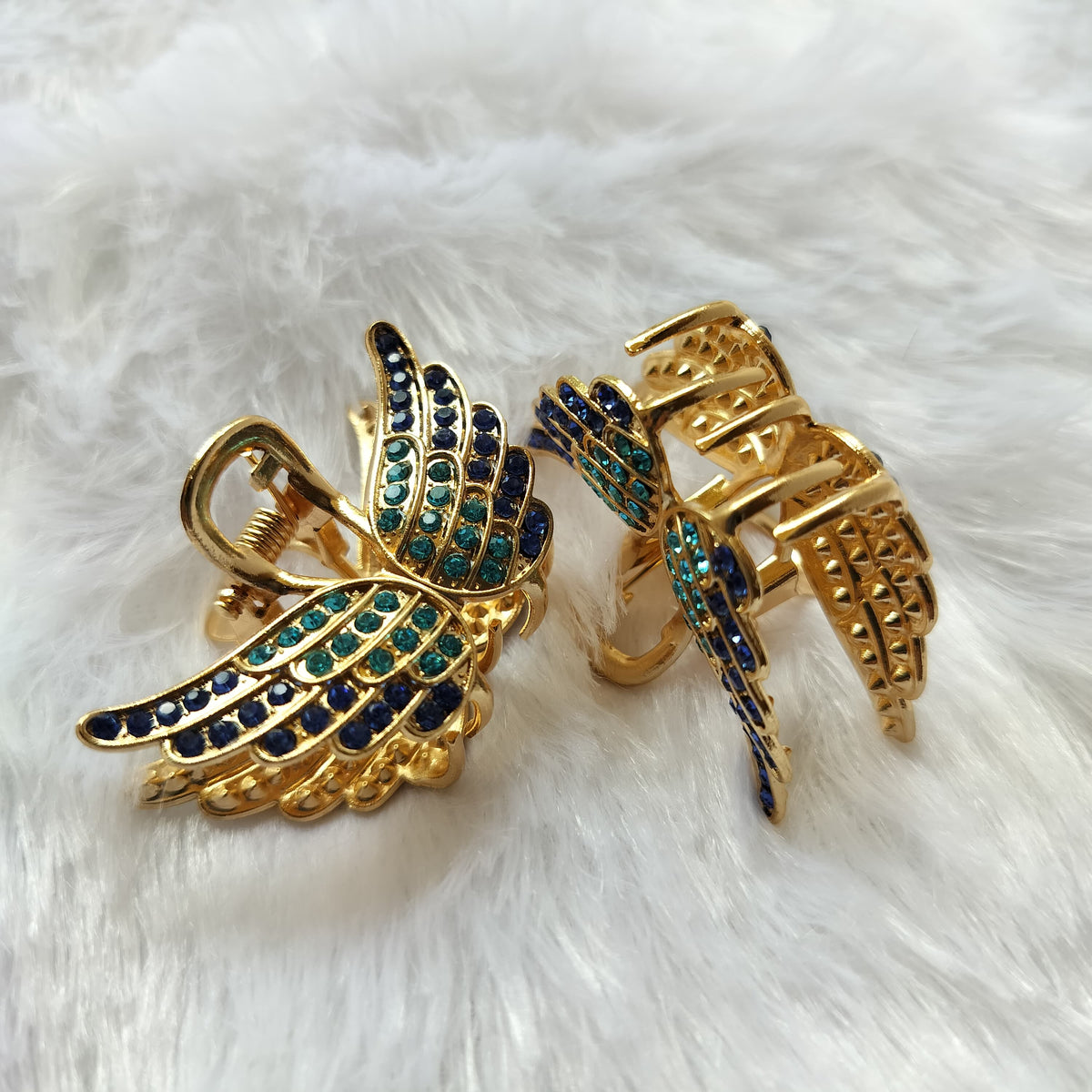 Claw Butterfly Color Studs
