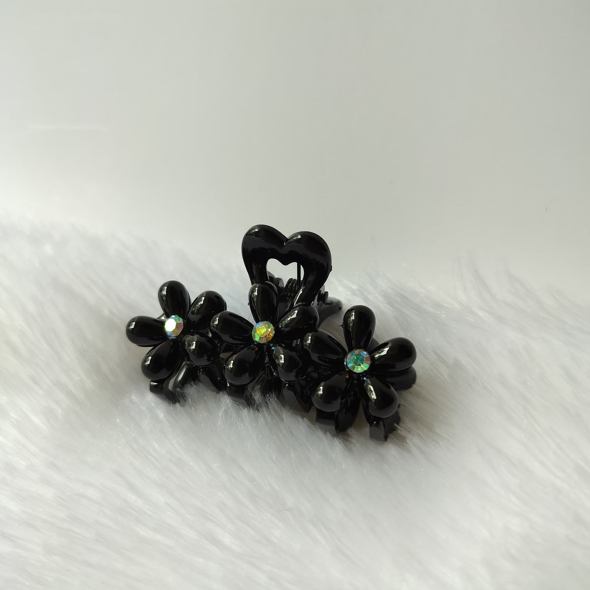 Flower Claw Stud (Pack of 2)