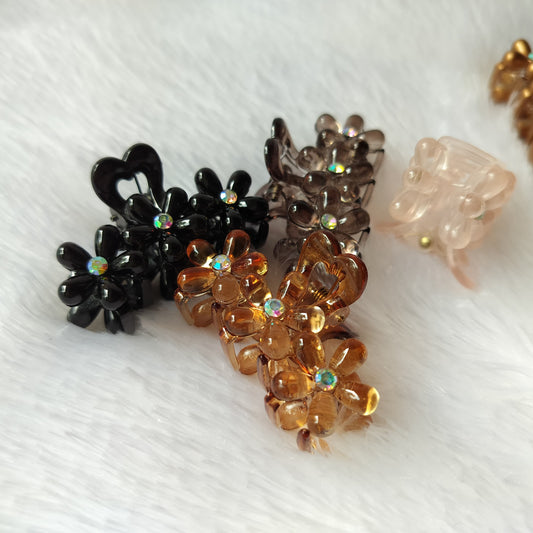 Flower Claw Stud (Pack of 2)