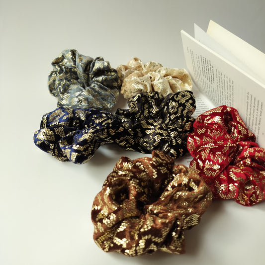 Scrunchy Velvet Foil (Pack of 2 random colors)