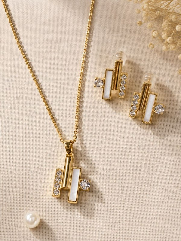 Bella Chain & Earrings Set